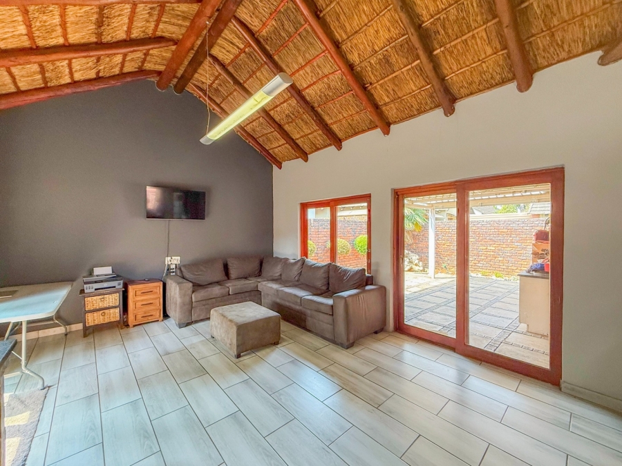 3 Bedroom Property for Sale in Melodie North West